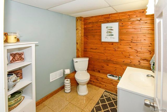 715 W Glass Road, Ortonville, MI 48462