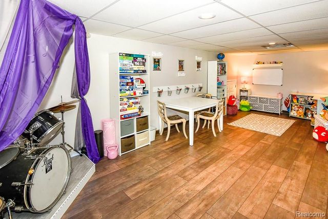 715 W Glass Road, Ortonville, MI 48462