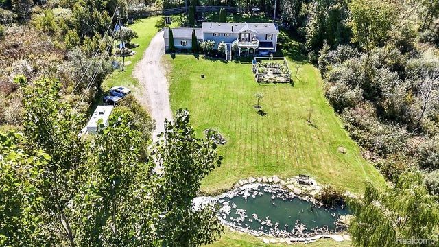 715 W Glass Road, Ortonville, MI 48462