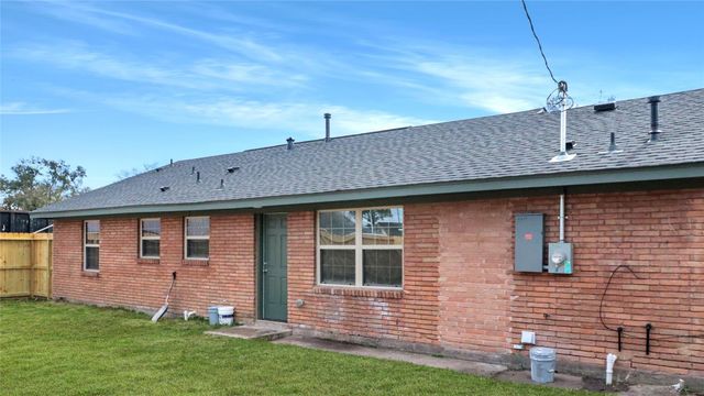 5739 Turtle Creek Road, Houston, TX 77017