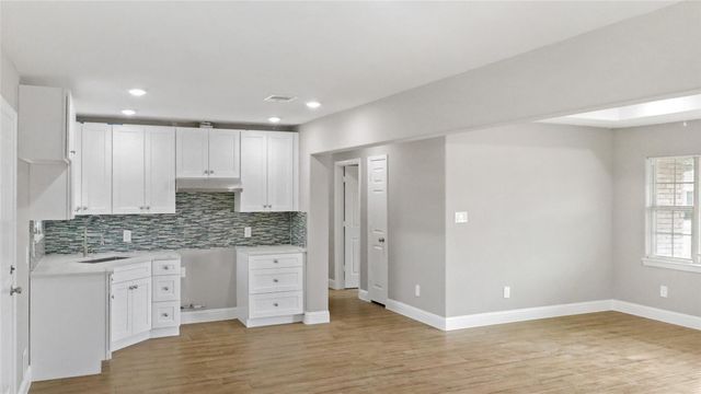 5739 Turtle Creek Road, Houston, TX 77017