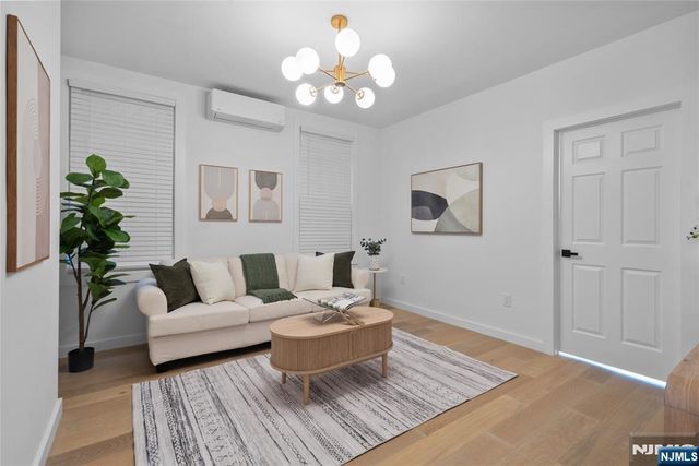 110 Maple 2, Weehawken, NJ 07086
