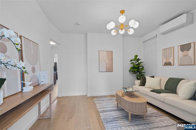 110 Maple 2, Weehawken, NJ 07086