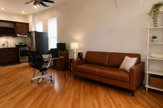 2148 W Erie Street 1, Chicago, IL 60622