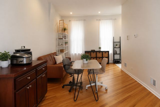 2148 W Erie Street 1, Chicago, IL 60622