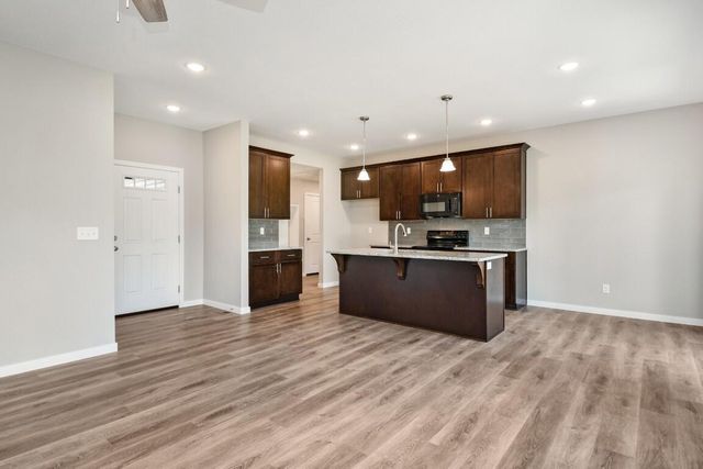 1313 N Maxine Avenue, Nixa, MO 65714