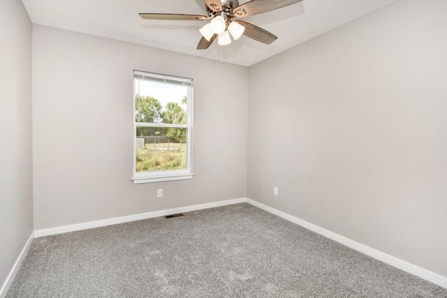 1313 N Maxine Avenue, Nixa, MO 65714