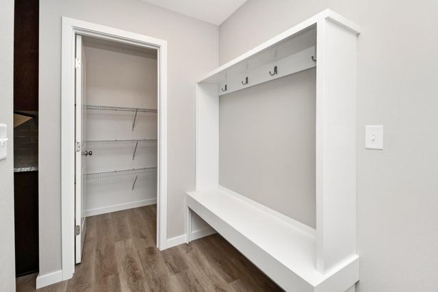 1313 N Maxine Avenue, Nixa, MO 65714