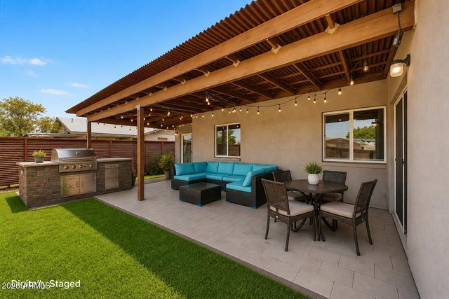 1226 W Manhatton Drive, Tempe, AZ 85282