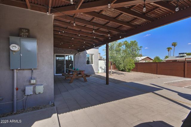 1226 W Manhatton Drive, Tempe, AZ 85282