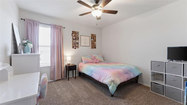 128 Barton Creek Drive, Huntsville, TX 77340