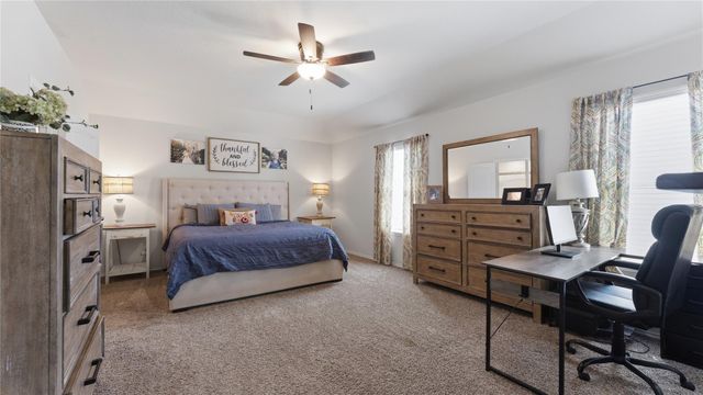 128 Barton Creek Drive, Huntsville, TX 77340