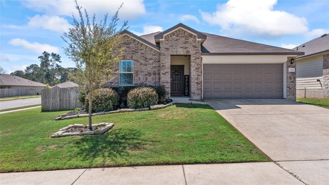 128 Barton Creek Drive, Huntsville, TX 77340
