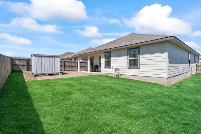 128 Barton Creek Drive, Huntsville, TX 77340