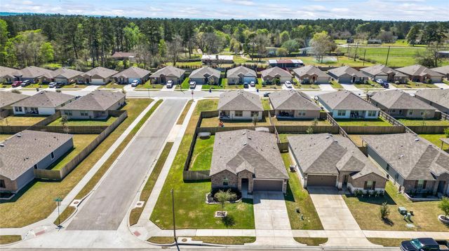 128 Barton Creek Drive, Huntsville, TX 77340