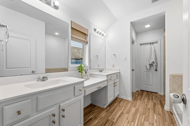 209 Emory Birch Drive, Montgomery, TX 77316