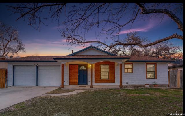 7131 Larksong St, Leon Valley, TX 78238