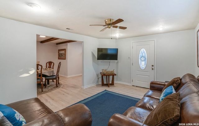 7131 Larksong St, Leon Valley, TX 78238