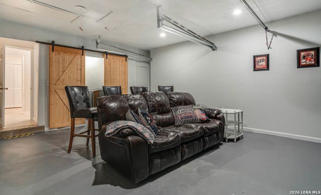 7131 Larksong St, Leon Valley, TX 78238