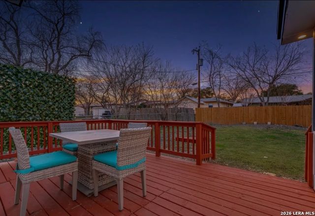 7131 Larksong St, Leon Valley, TX 78238