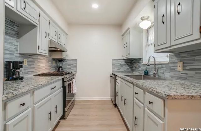 7131 Larksong St, Leon Valley, TX 78238