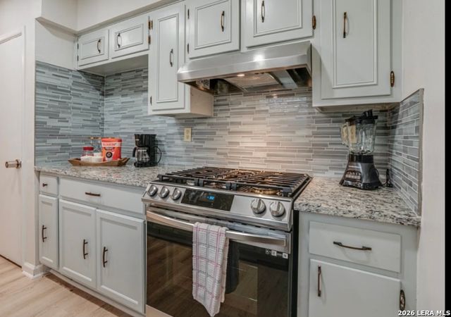 7131 Larksong St, Leon Valley, TX 78238