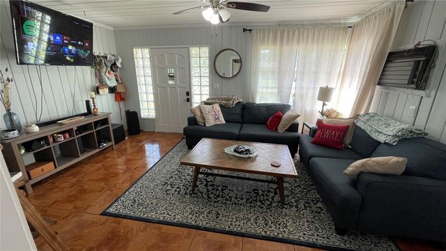 1011 14TH STREET W, Palmetto, FL 34221