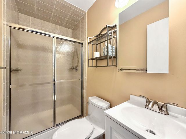 161A Parkway Drive A, Freehold, NJ 07728