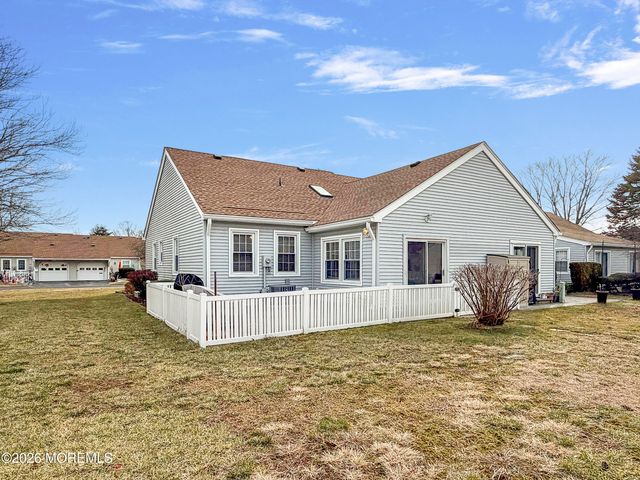 161A Parkway Drive A, Freehold, NJ 07728