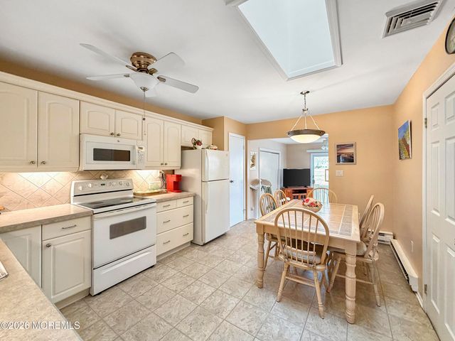 161A Parkway Drive A, Freehold, NJ 07728