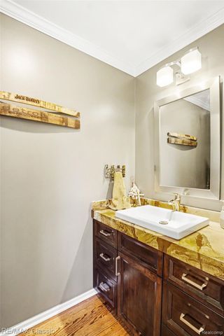 54853 Walnut Drive, Lyon Charter Township, MI 48165
