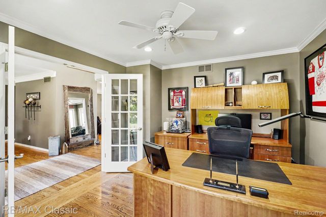 54853 Walnut Drive, Lyon Charter Township, MI 48165
