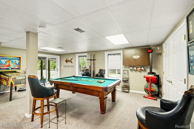 54853 Walnut Drive, Lyon Charter Township, MI 48165