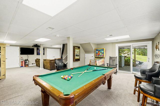 54853 Walnut Drive, Lyon Charter Township, MI 48165