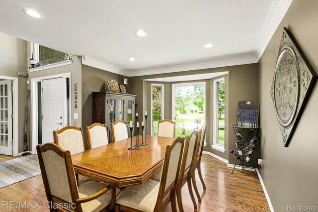 54853 Walnut Drive, Lyon Charter Township, MI 48165