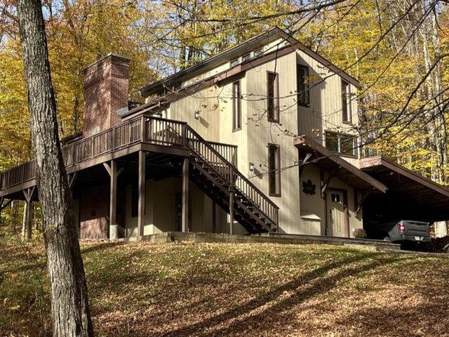 185 Maple Road, Stowe, VT 05672