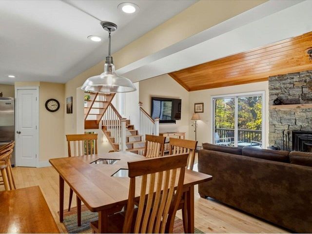 185 Maple Road, Stowe, VT 05672