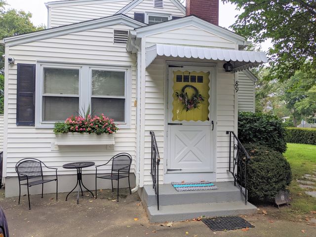 89 Grove Beach Road South, Westbrook, CT 06498