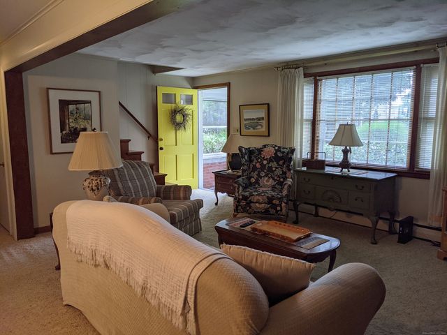 89 Grove Beach Road South, Westbrook, CT 06498