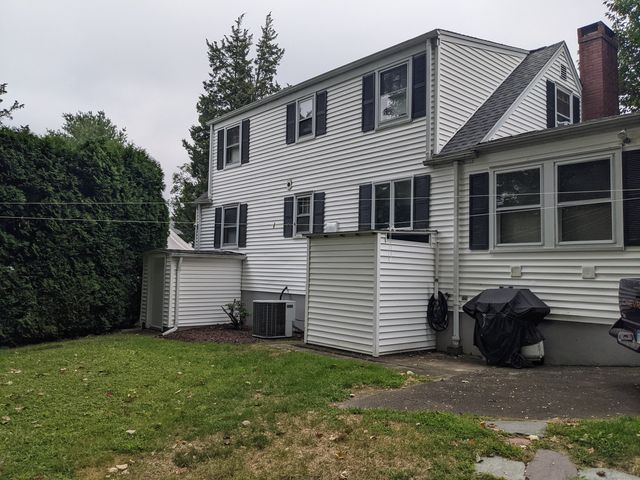 89 Grove Beach Road South, Westbrook, CT 06498