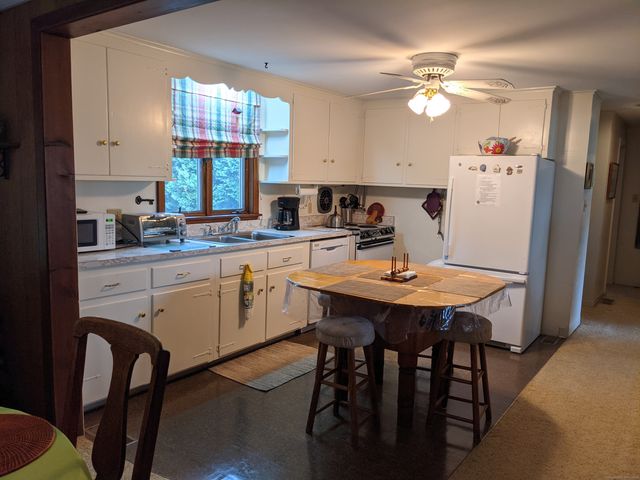 89 Grove Beach Road South, Westbrook, CT 06498