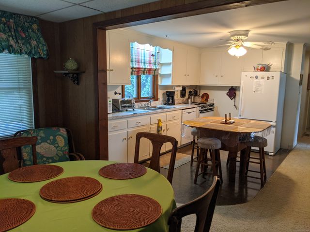 89 Grove Beach Road South, Westbrook, CT 06498