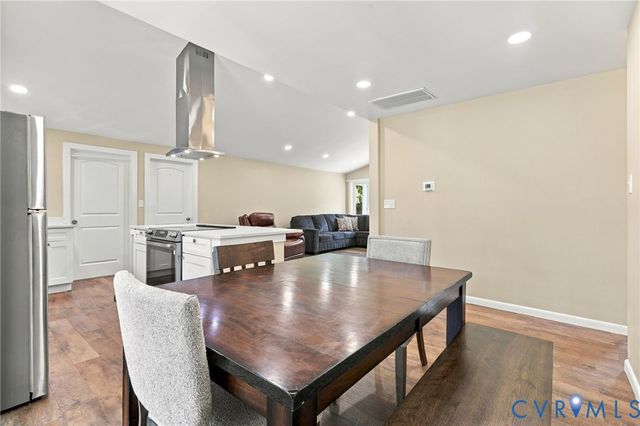 2912 Bensley Rd, North Chesterfield, VA 23237
