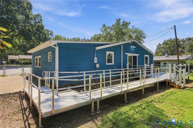 2912 Bensley Rd, North Chesterfield, VA 23237