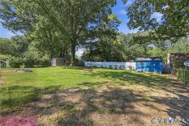 2912 Bensley Rd, North Chesterfield, VA 23237