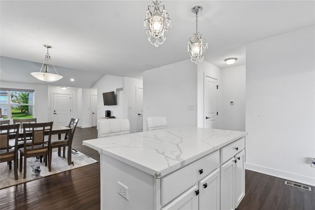 8974 Primo Lane, West Des Moines, IA 50266