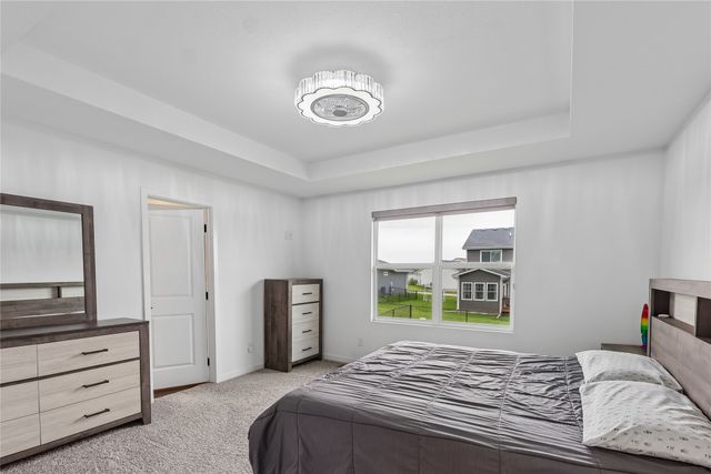 8974 Primo Lane, West Des Moines, IA 50266