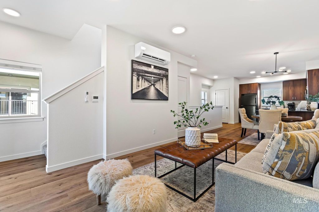 7439 W Swain Lane, Garden City, ID 83714