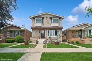 7032 W 63rd Place, Chicago, IL 60638