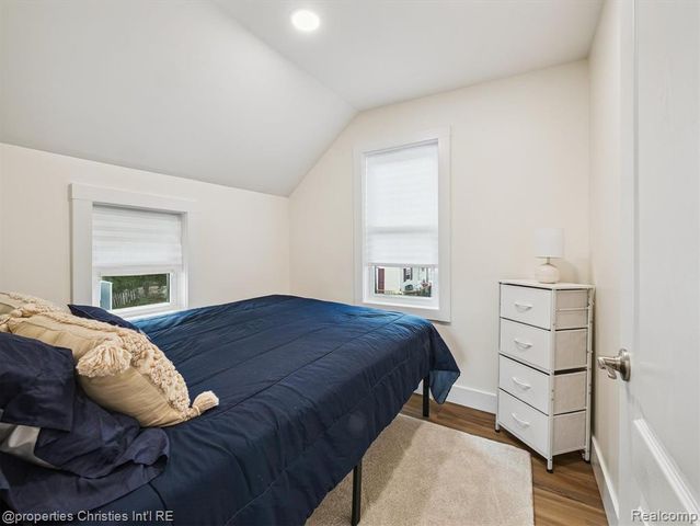 8980 Dexter Pinckney Road, Pinckney, MI 48169